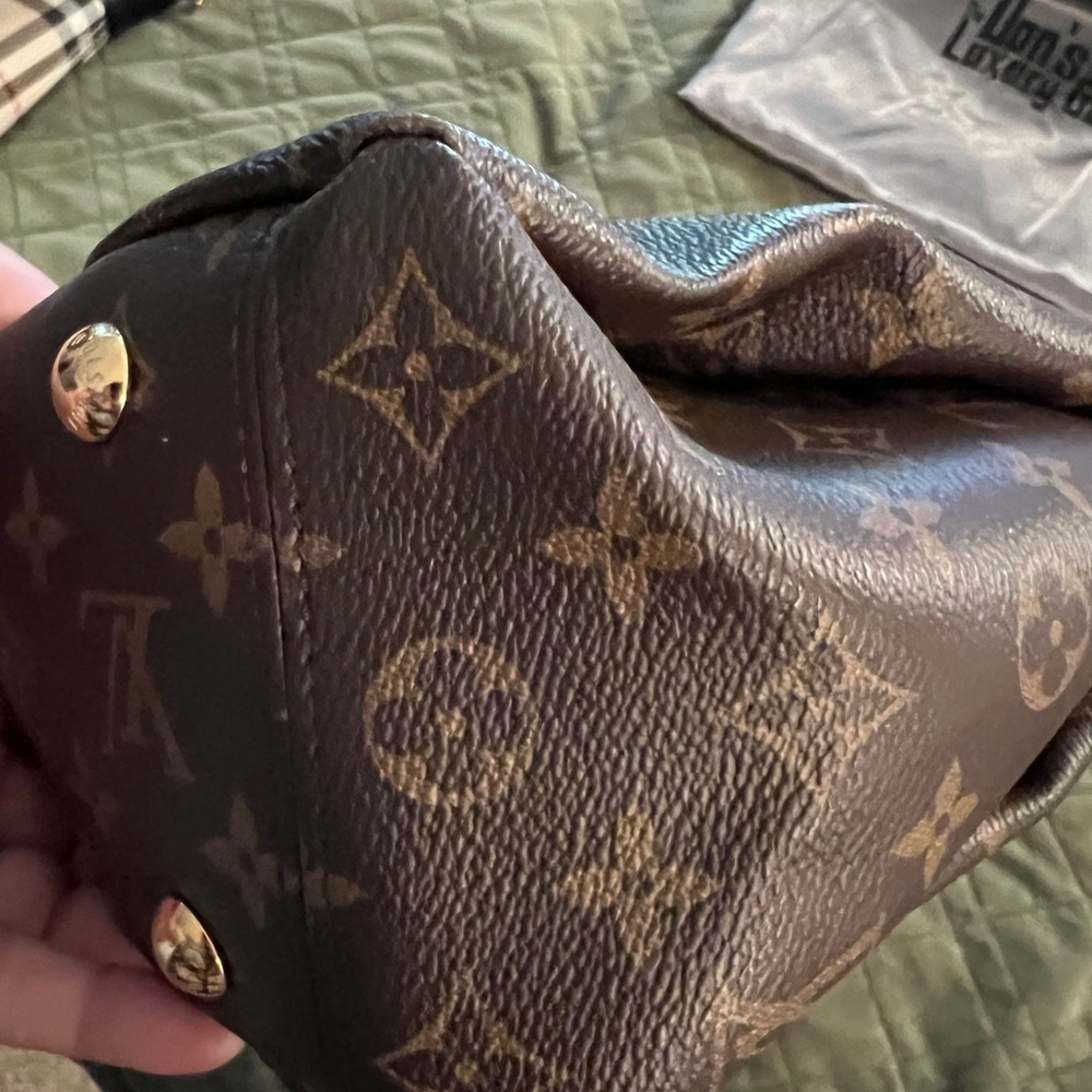 Louis Vuitton Brown and Red Shoulder Bag with Monogram Canvas - Picture 5 of 13